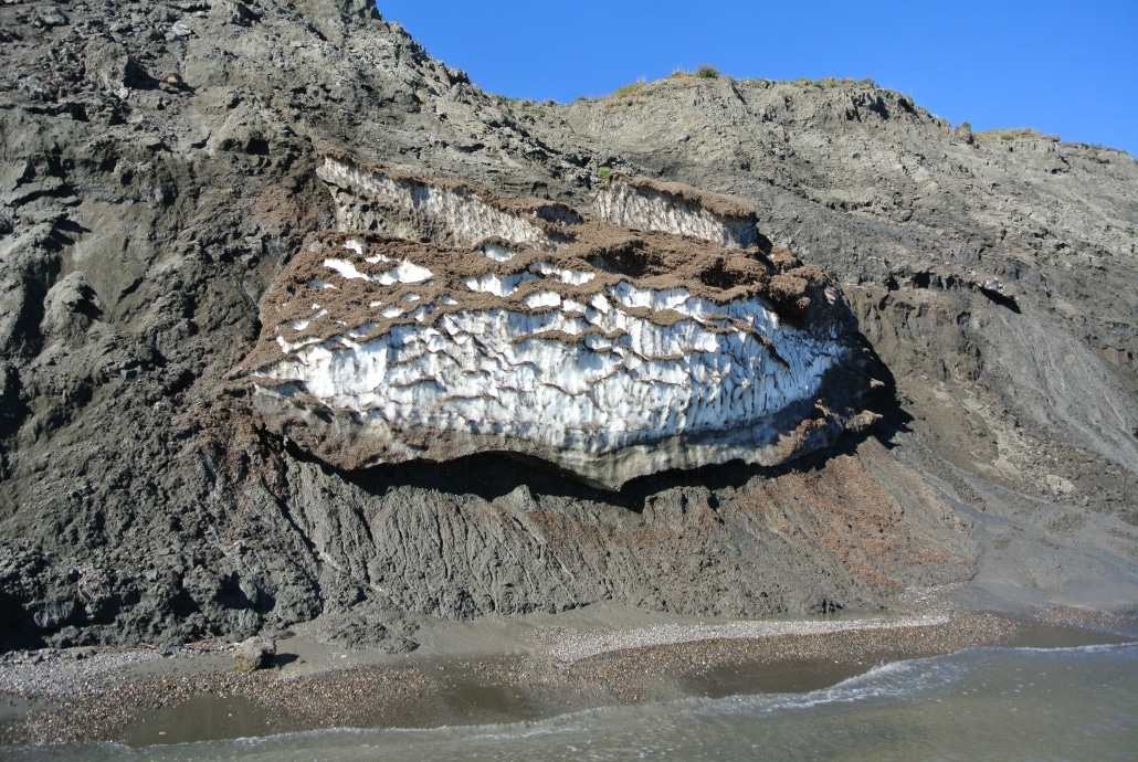 scientists-believe-that-there-s-a-geological-time-bomb-under-alaska